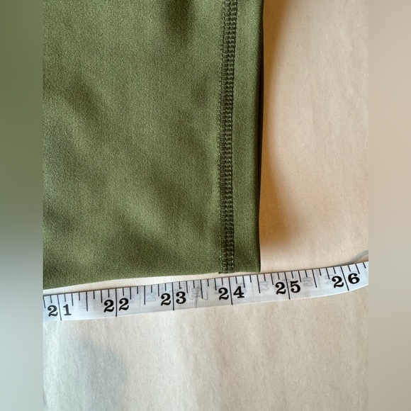 CLIQUE Woman's Olive Workout Leggings, Size 10 - Picture 9 of 9